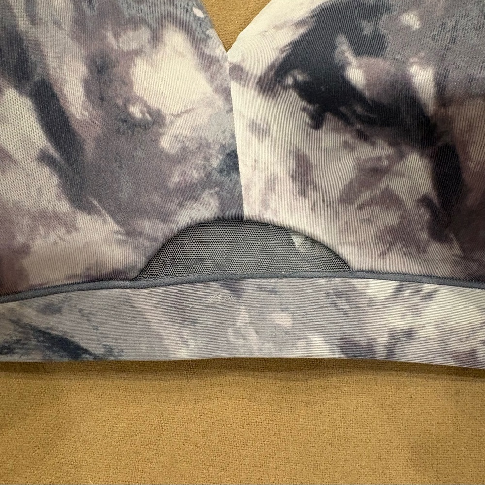 Cacique Lightly Lined No Wire Bra Black White Grey Tie Dye Size 42DDD - Picture 3 of 9